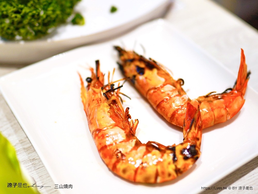 三山燒肉 輕井澤燒肉品牌 台中新開幕餐廳 訂位方式 菜單價位 日本和牛 烤肉餐廳 壽星 慶生優惠