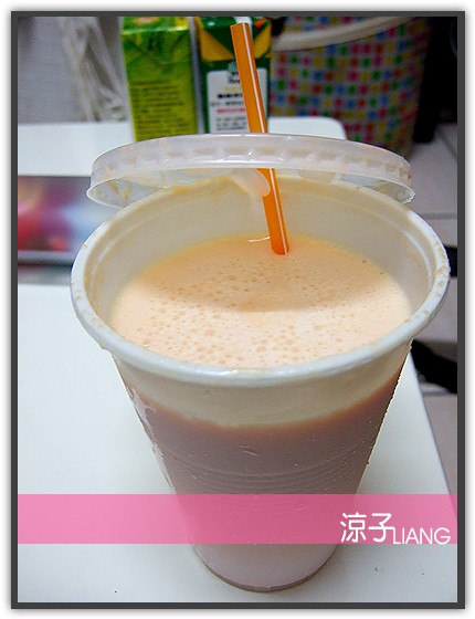 台中小吃-忠孝夜市 清新水果牛乳大王