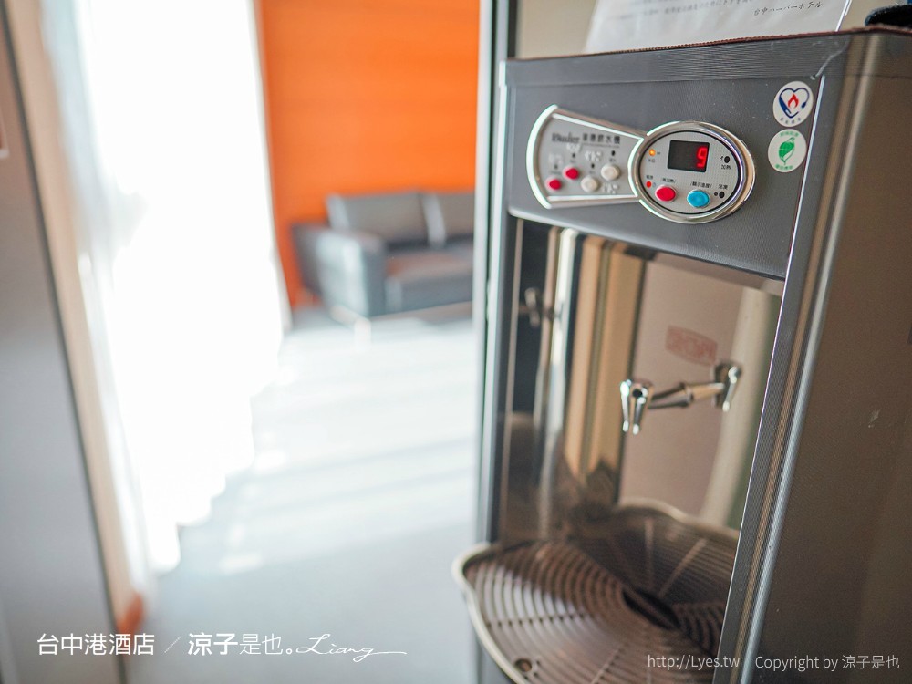 台中港酒店 台中親子飯店 梧棲住宿 海洋親子房、兒童遊戲室 汽車跑道 早餐自助吧吃到飽