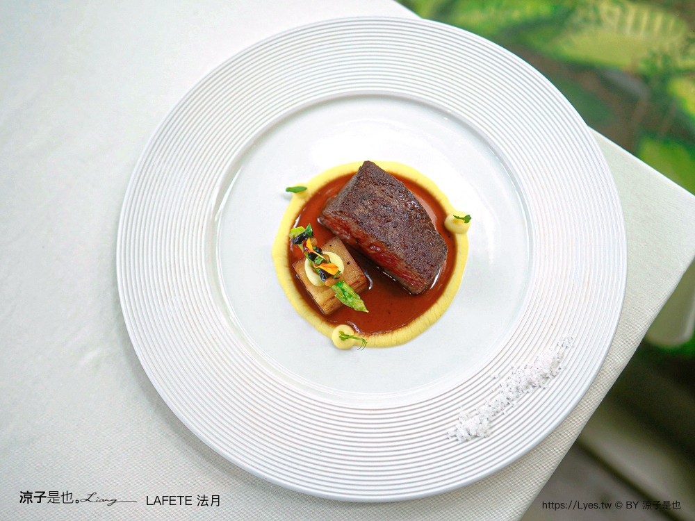 lafete．法月 菜單 台中 法式料理 約會慶生餐廳 玻璃屋 老宅 庭園餐廳 台中西區 景觀餐廳 午間套餐 晚餐 假日套餐 訂位