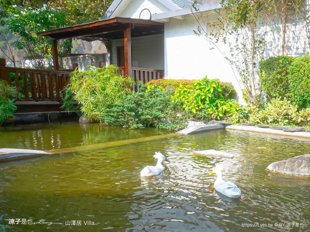 山澤居villa溫泉小木屋 寶來溫泉渡假小木屋 高雄六龜寶來溫泉住宿 親子住宿 湯屋 評價 泳池房型