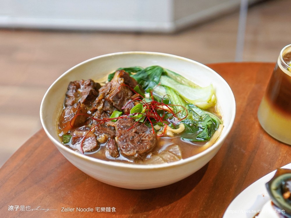 宅樂麵食 zeller noodle 台中美食 牛肉麵 菜單 宅樂建國店 露營風早午餐 網美文青 麵食小吃