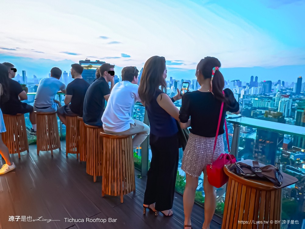 水母酒吧 水母酒吧 Tichuca Rooftop Bar 泰國曼谷 高空酒吧 推薦 網美 T-One大樓 景點 Thong Lor站 泰國曼谷 高空酒吧 推薦 網美 tone大樓 景點 thong lor站