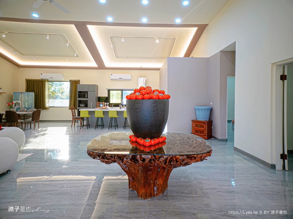 墾丁包棟民宿 屏東住宿 滿州住宿 touch villa 泳池 房型 庭院 卡拉ok 烤肉