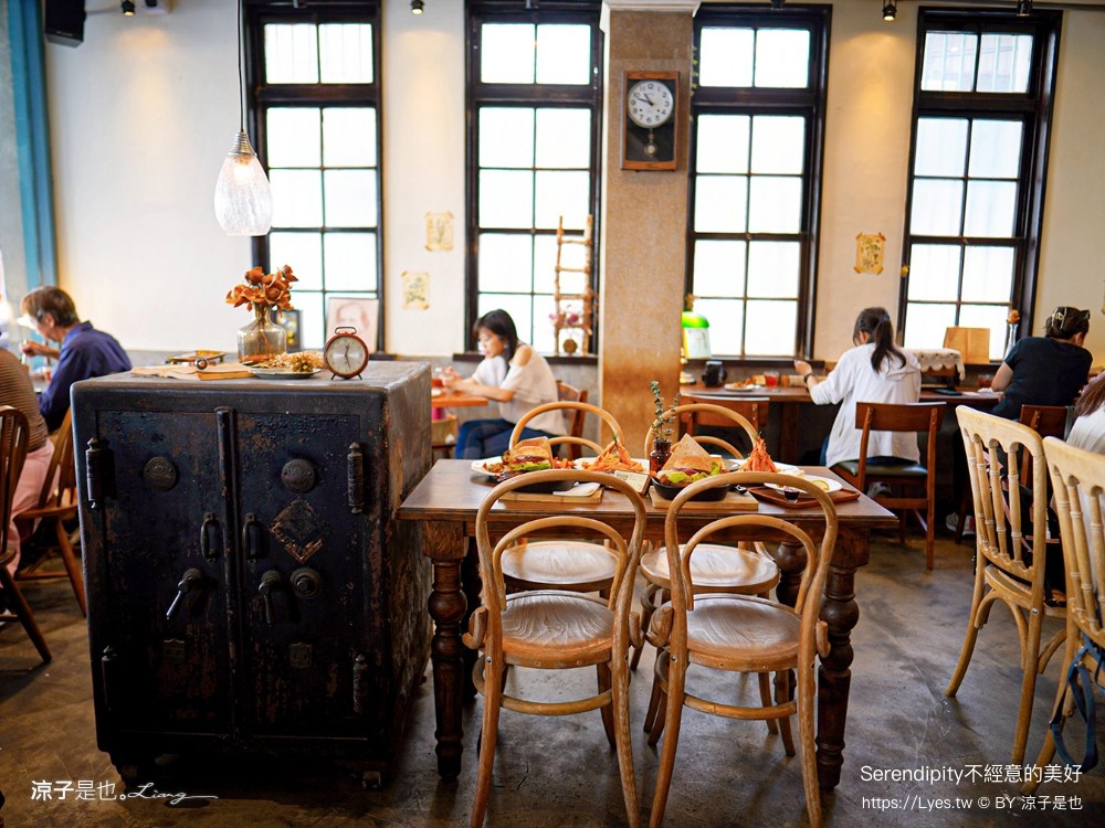 serendipity 不經意的美好 菜單 台南美食 蝸牛巷餐廳 老宅 朱熹漢堡 新品牌 小吃 義大利麵