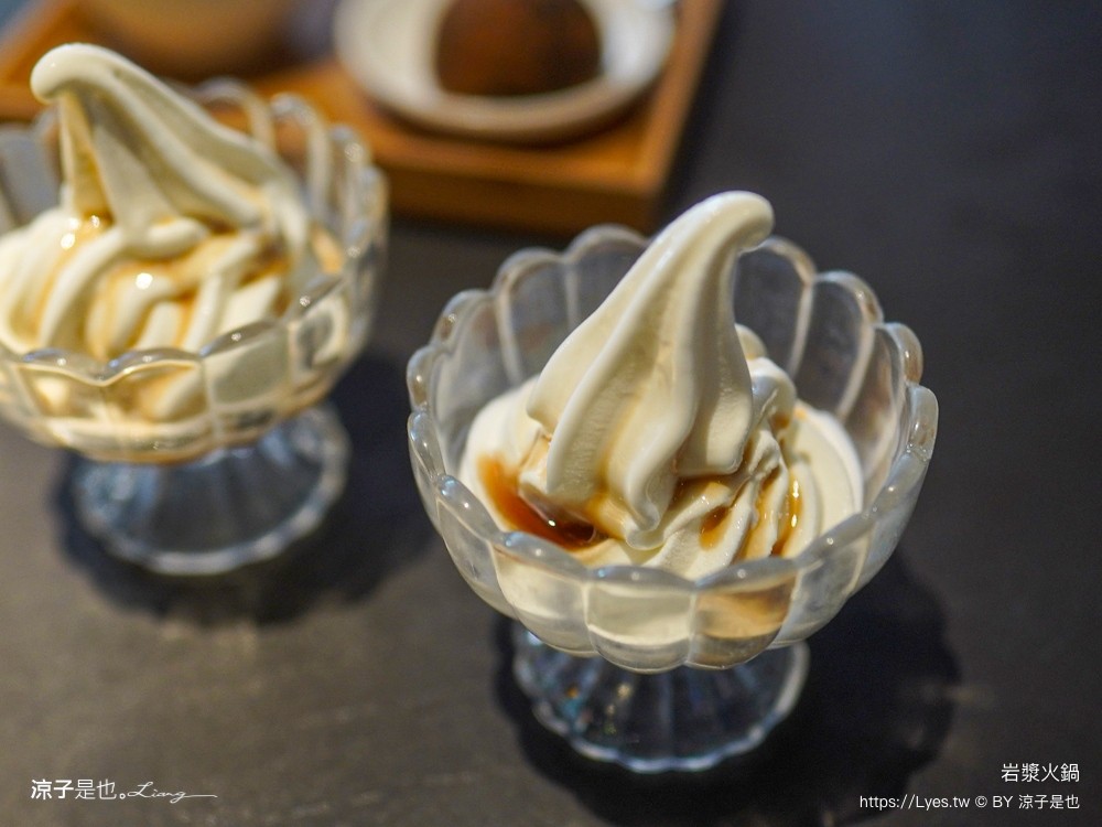 岩漿火鍋 菜單 台中火鍋 麻辣鍋 公益路美食 麻辣鴨血豆腐吃到飽 台中聚餐餐廳 好停車餐廳 推薦必吃
