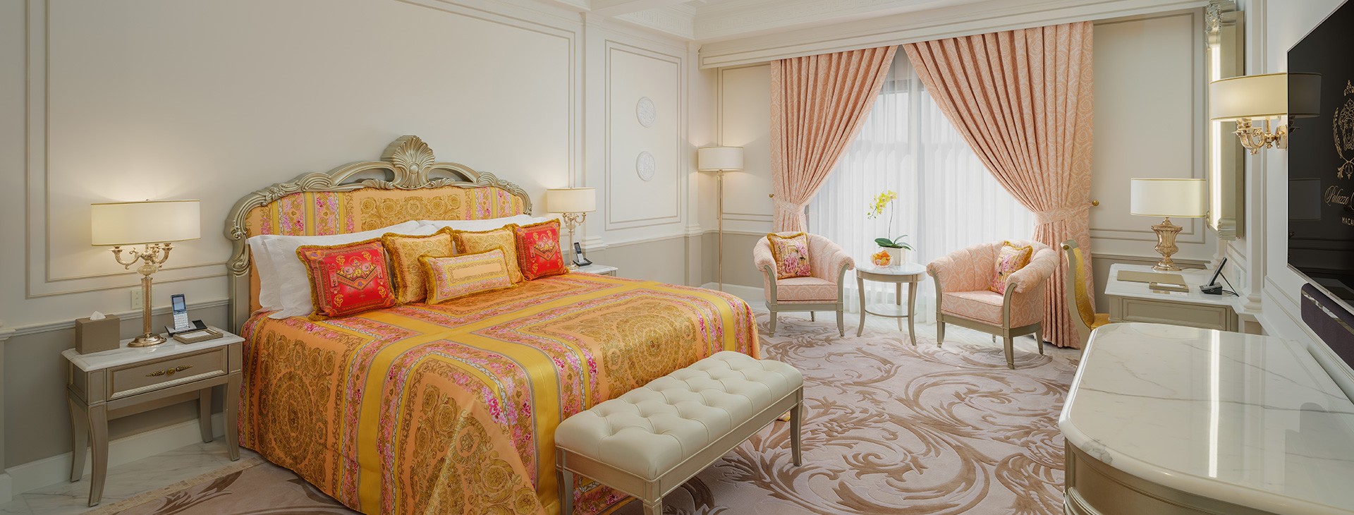 凡賽斯 澳門 Palazzo Versace Macau 上葡京綜合度假村 澳門飯店推薦 穿梭接泊巴士 早餐 自助山 buffet 泳池 房價 親子住宿 兒童設施