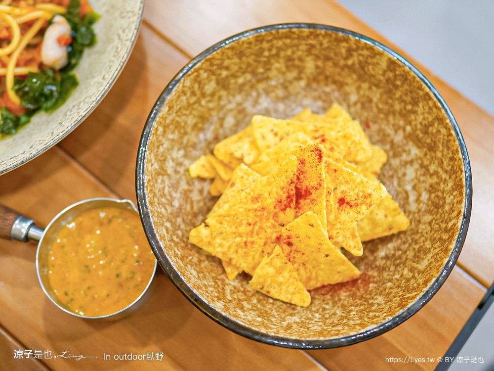 in outdoor 臥野 菜單 台中北屯早午餐 露營風 新開幕餐廳 戶外野餐風 美食