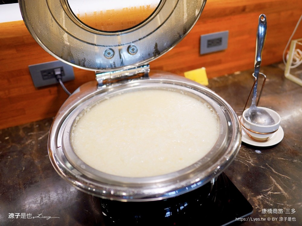 康橋大飯店 高雄住宿 康橋商旅三多分館 早餐 宵夜 吃到飽 康橋商旅據點 介紹