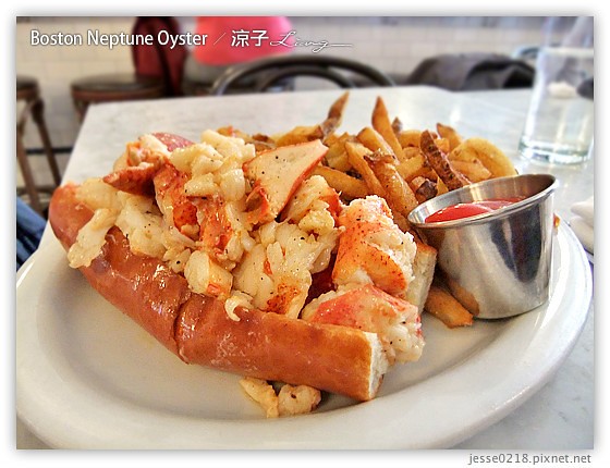 Boston Neptune Oyster 8