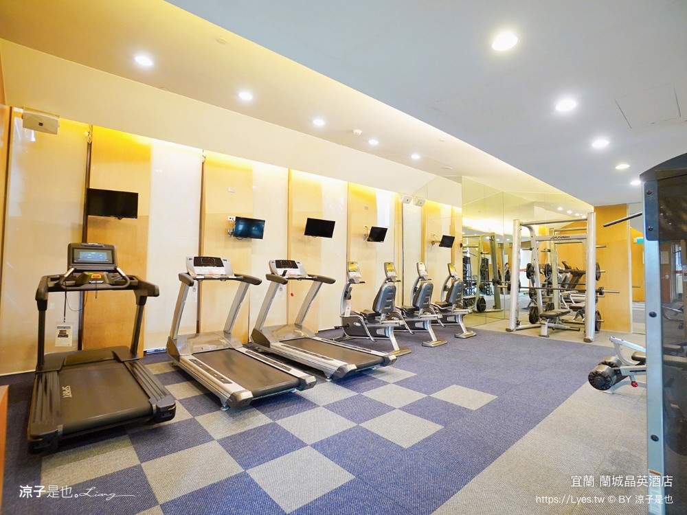 蘭城晶英酒店 宜蘭親子飯店 住宿券 宜蘭住宿 最新設施 趣七樓 房型 早餐 攻略 電影院 芬朵奇堡