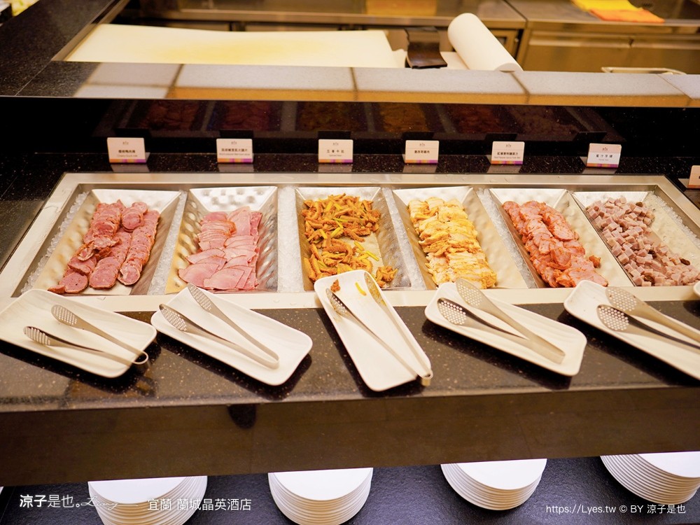 蘭城晶英酒店 宜蘭親子飯店 住宿券 宜蘭住宿 最新設施 趣七樓 房型 早餐 攻略 電影院 芬朵奇堡