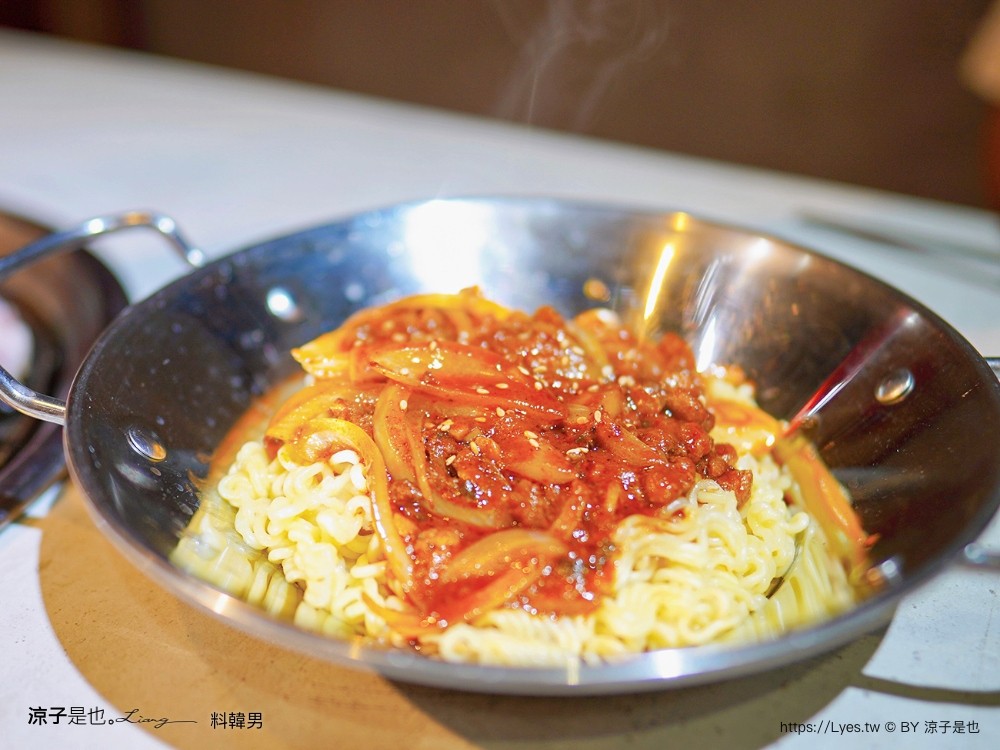 料韓男 菜單 台中美食 韓國熟成烤五花肉 北屯燒烤餐廳 專人代烤 韓式烤肉推薦