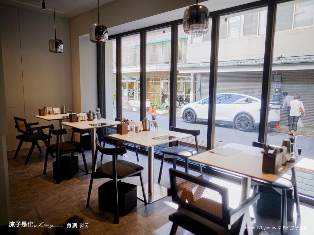 貞洞 菜單 台中韓式料理 韓國人 逢甲夜市美食 豬肉湯飯 海鮮煎餅 馬鈴薯燉排骨湯、辣炒魷魚 醃烤豬肉