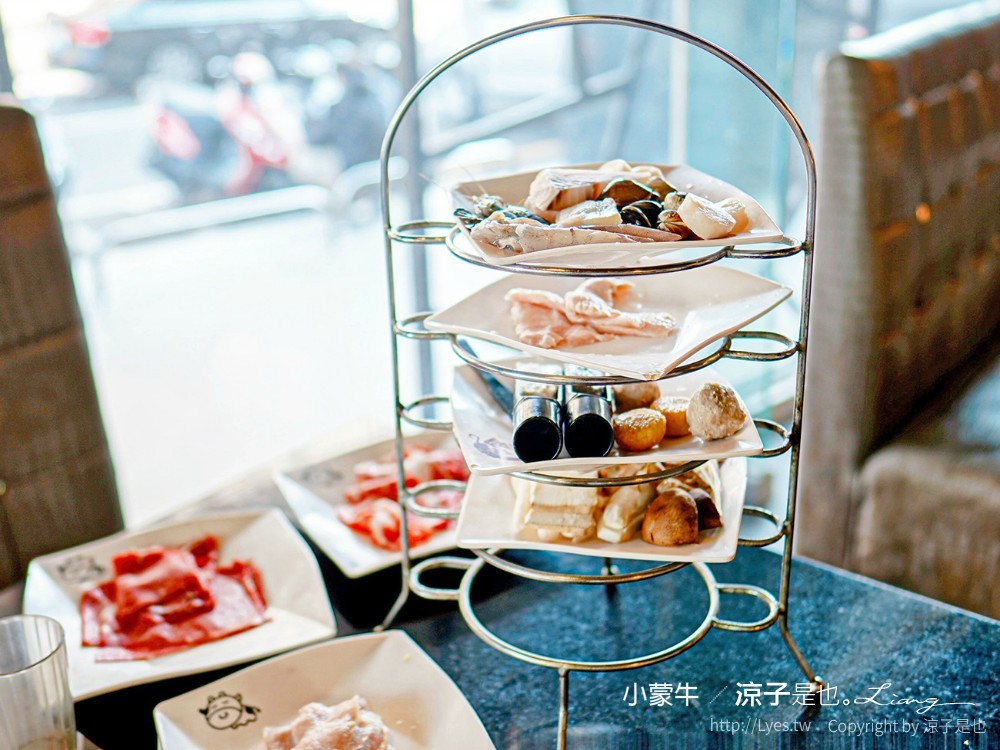 小蒙牛頂級麻辣養生鍋 台中 台灣大道餐廳 麻辣火鍋吃到飽 哈根達司 和牛 美食 菜單 優惠 兒童節活動