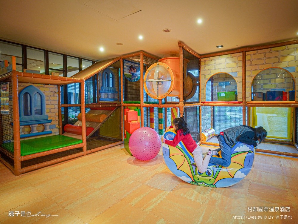 村却國際溫泉酒店 宜蘭飯店 宜蘭溫泉飯店 宜蘭泡湯住宿 羅東五星級飯店 宜蘭親子住宿 親子飯店 兒童遊戲室 游泳池 泳池飯店