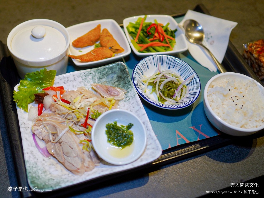 雲太閒茶文化 菜單 台中美食 南屯餐廳 茶點 春水堂 藝術 停車場 包廂低消 價位