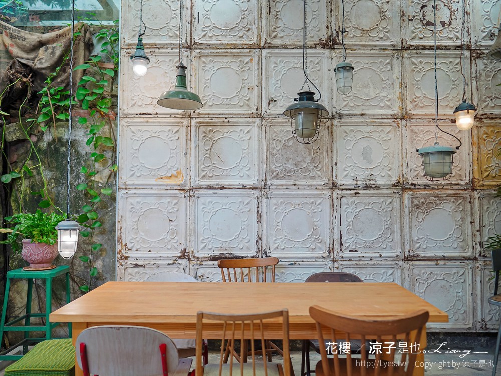 花樓三店 菜單 台南景觀餐廳 義大利麵 咖啡館 正興街 國華街美食 Follow Coffee III