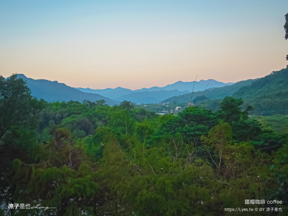 鐵帽咖啡 南投咖啡 國姓景點 中潭公路 南投秘境咖啡 南投下午茶 台14線 單車咖啡 重機單車休息站