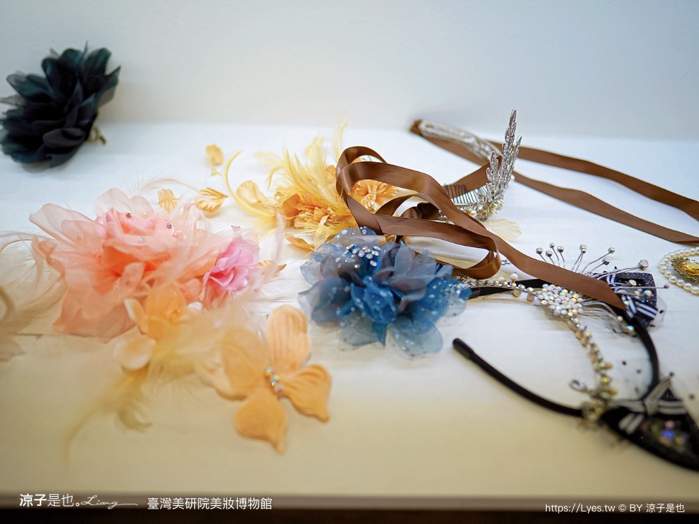 台灣美研院 美妝博物館 門票 台南景點 安平景點 化妝品 觀光工廠 網美拍照 評論 預約 婚紗 雷雕粉餅