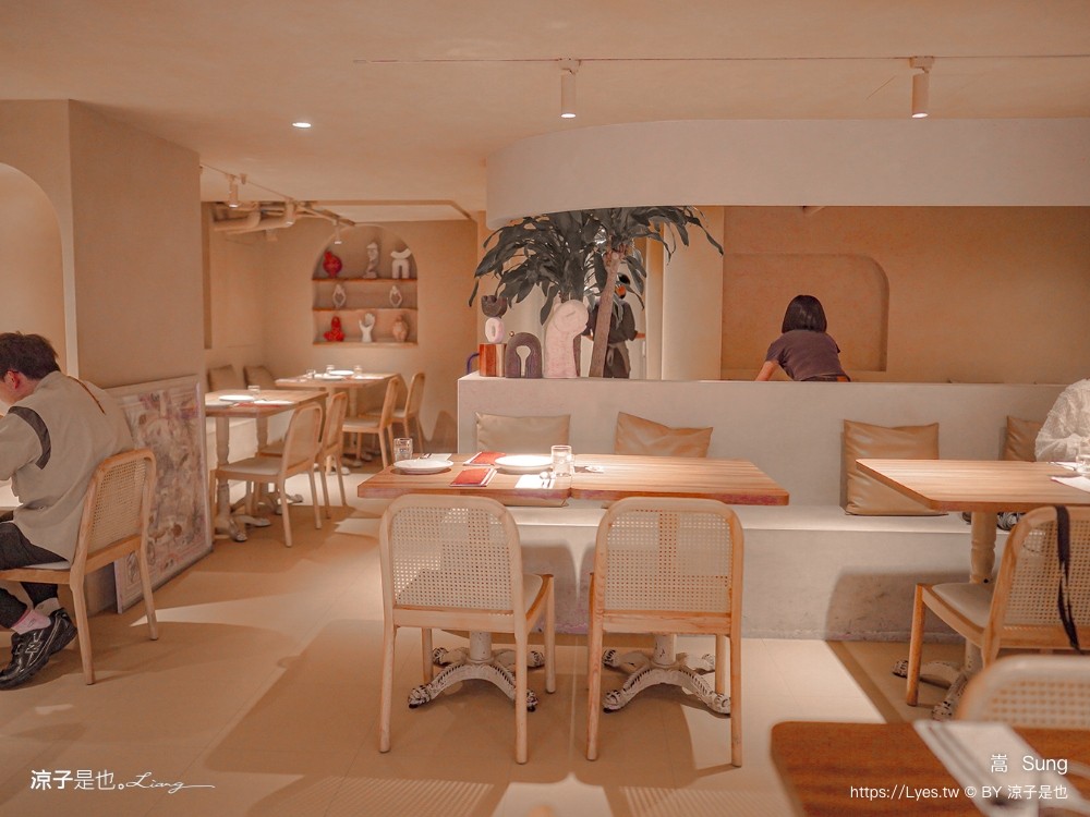 嵩 sung 台中西區美食 廣三sogo餐廳 金典 台中餐酒館 約會慶生餐廳 jai宅 hun混