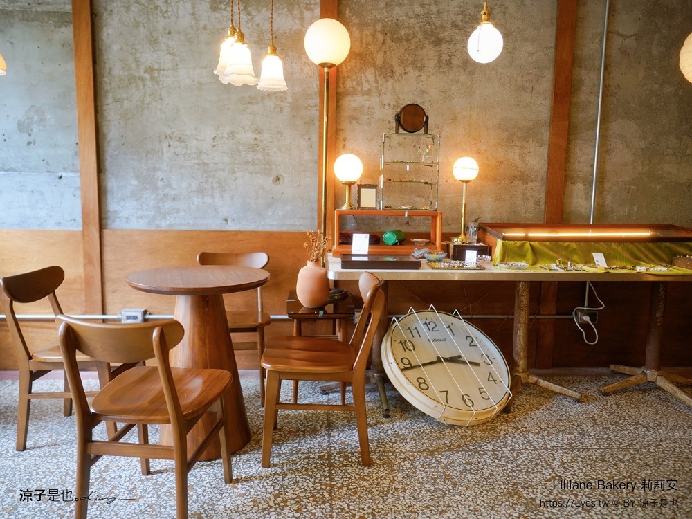 莉莉安可頌烘焙專門店 菜單 台中 麵包 下午茶 咖啡館 文青老宅 蛋糕 台中甜點 lilliane bakery