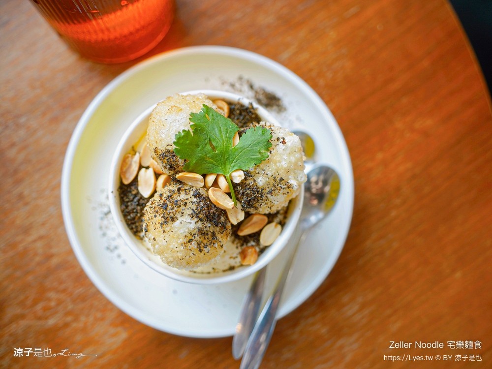 宅樂麵食 zeller noodle 台中美食 牛肉麵 菜單 宅樂建國店 露營風早午餐 網美文青 麵食小吃