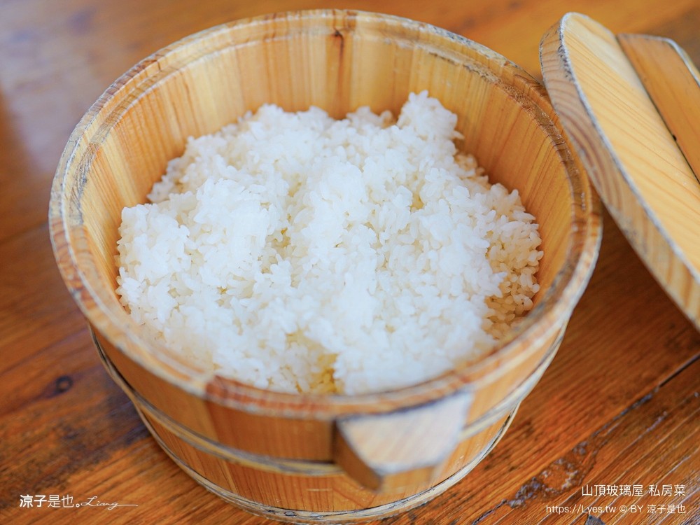 日月潭美食 山頂玻璃屋私房菜 南投魚池餐廳 無菜單私房料理 預約制 絕美景觀餐廳 合菜