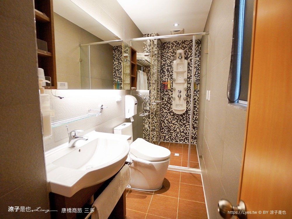 康橋大飯店 高雄住宿 康橋商旅三多分館 早餐 宵夜 吃到飽 康橋商旅據點 介紹