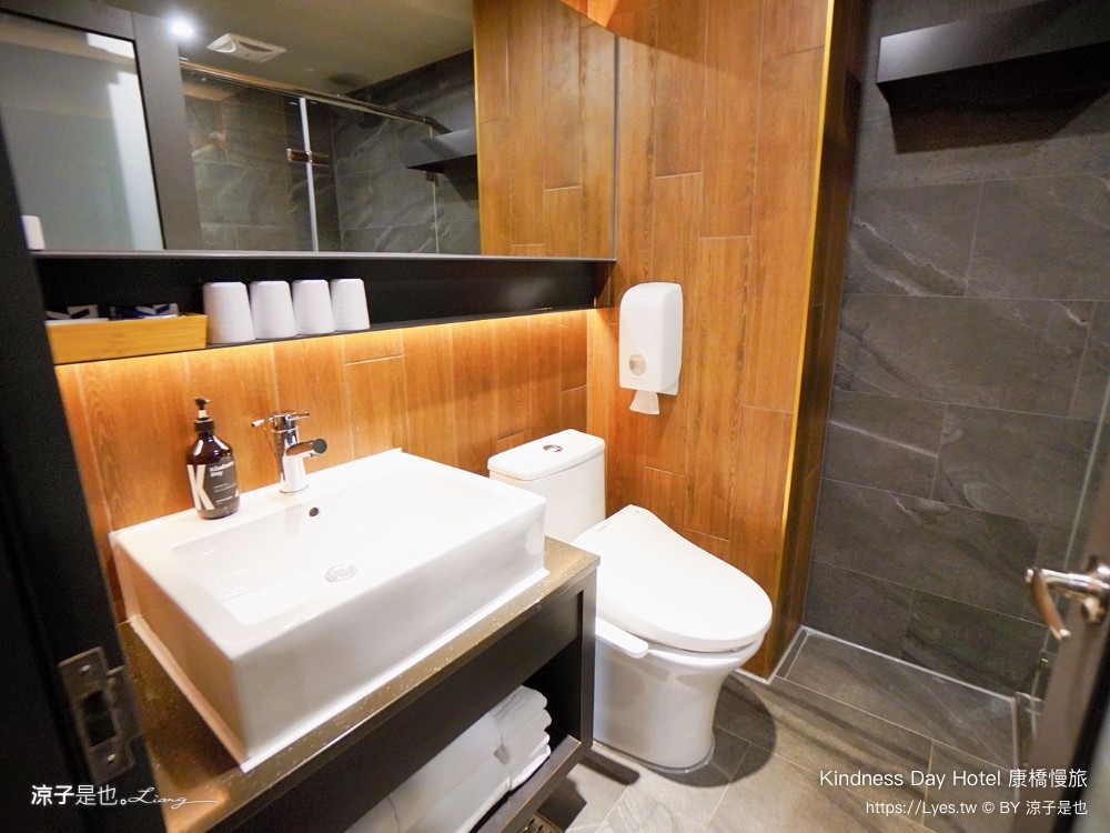 康橋慢旅 台南飯店 CP值 房型 早餐 零食 宵夜 吃到飽 洗衣烘依免費 文青飯店 台南親子住宿