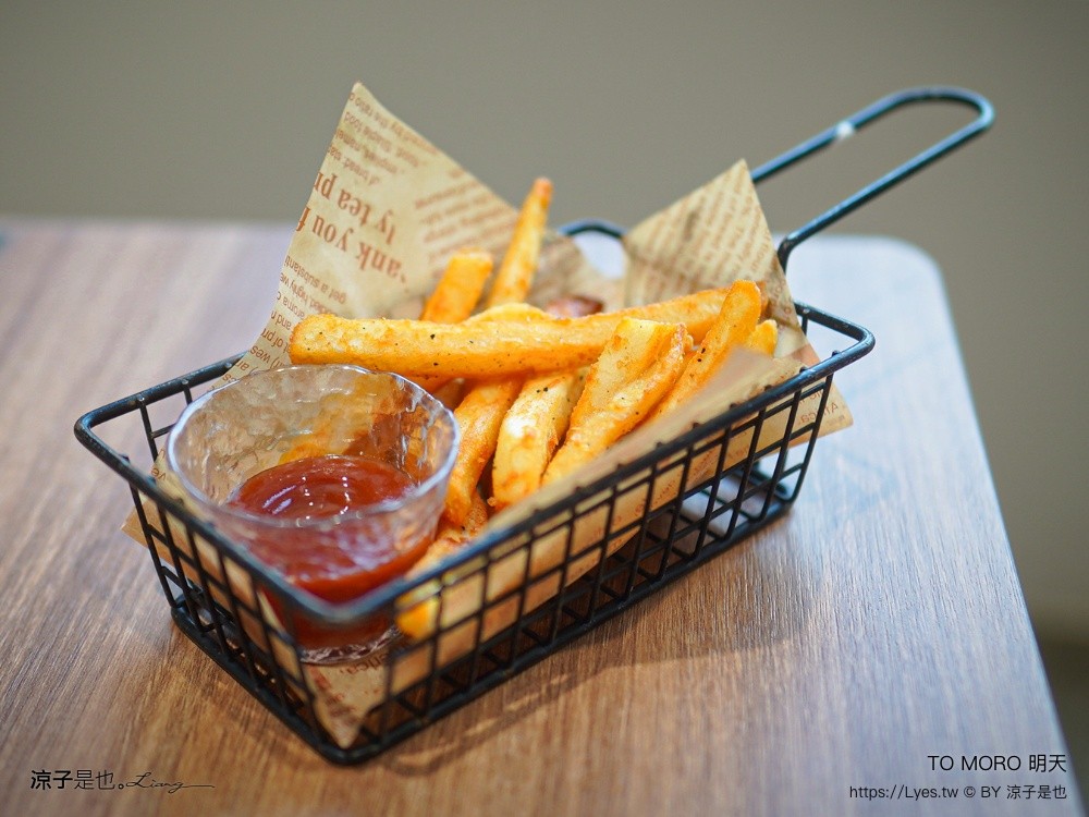 TO MORO 明天 台中早午餐 北屯新開幕 台中美食 台中北屯餐廳 文青咖啡館