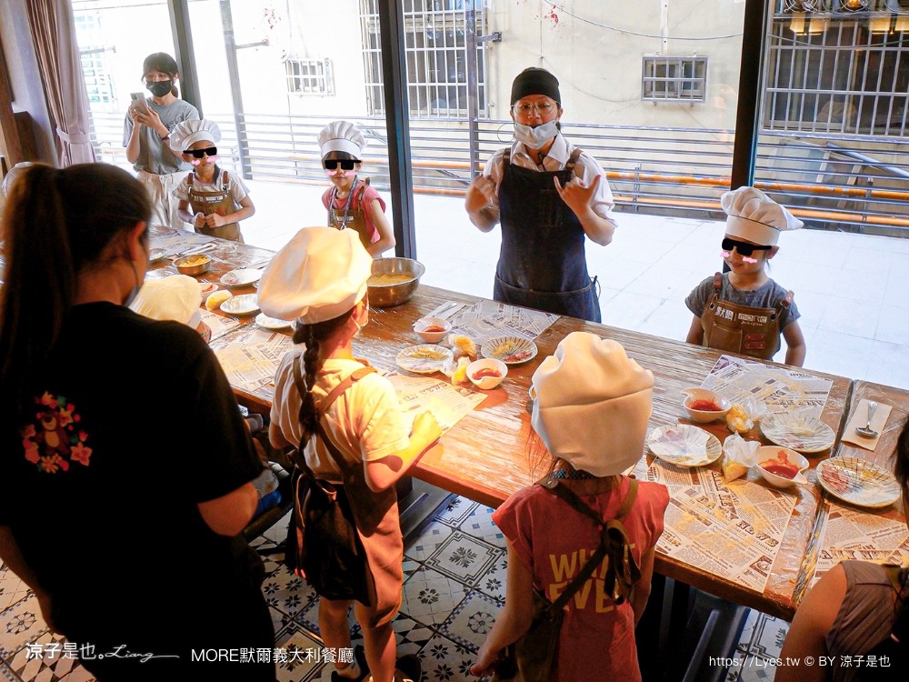 默爾義大利餐廳 菜單 台中西屯美食 jmall 美食餐廳 寶貝pizza小小主廚 台中親子餐廳 窯烤披薩 親子diy體驗 more