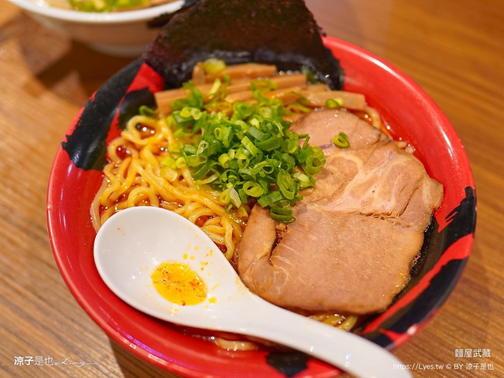 麵屋武藏 武骨 菜單 高雄美食 高鐵左營站 高雄拉麵 訂位 日式拉麵