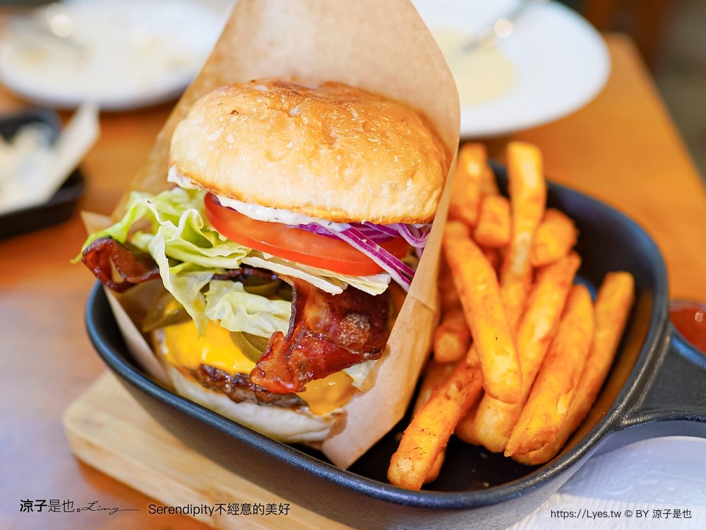 serendipity 不經意的美好 菜單 台南美食 蝸牛巷餐廳 老宅 朱熹漢堡 新品牌 小吃 義大利麵