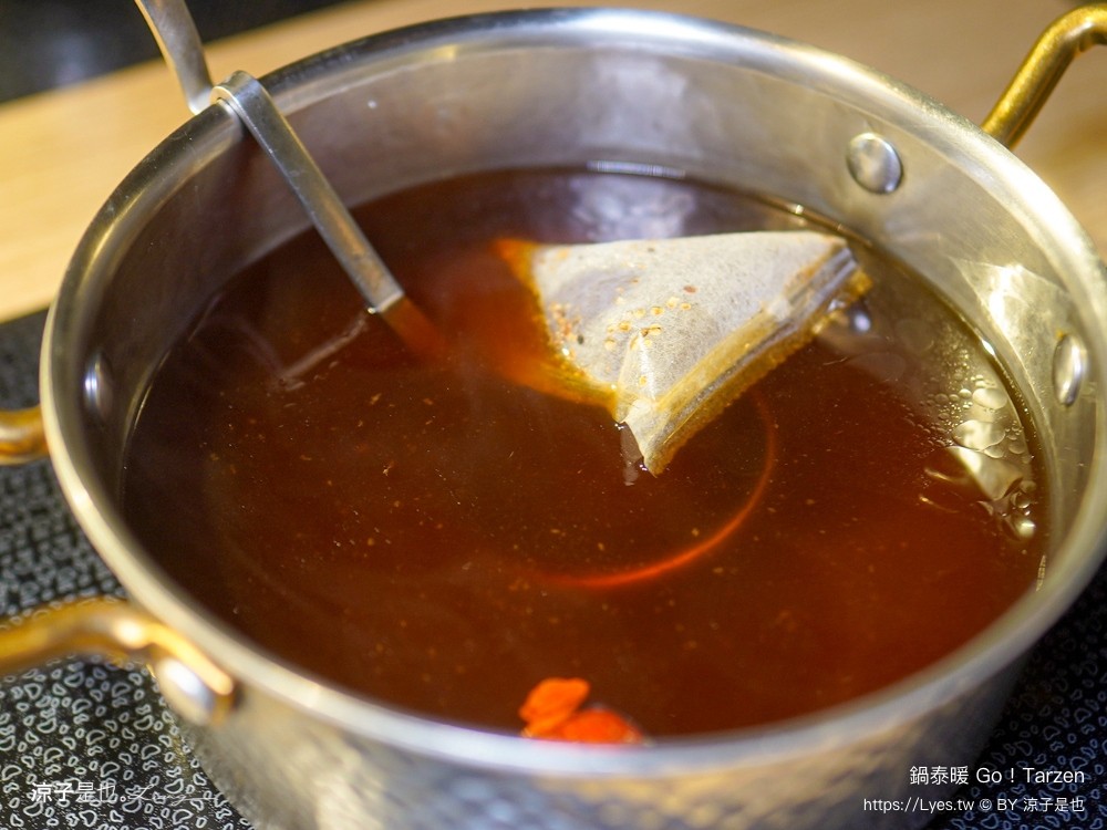鍋泰暖 泰式南洋火鍋 台中美食 台中火鍋 大里美食 泰式火鍋 吃到飽餐廳 冬蔭功 肉骨茶 自助吧 蔬食飲品