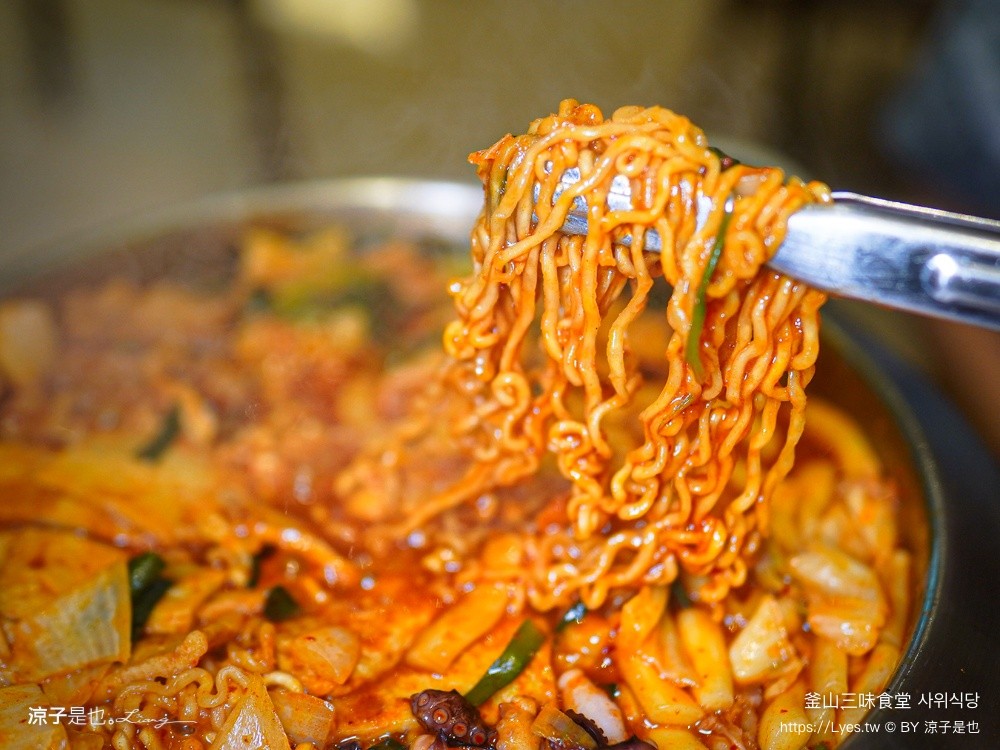 釜山三味食堂 사위식당 台中韓式料理 一中街美食 一中街韓式料理 台中新開幕餐廳