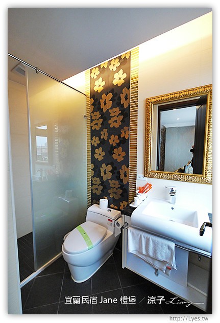 宜蘭民宿-橙堡-夢幻城堡風的宜蘭民宿(羅浮宮房型與早餐、下午茶篇)