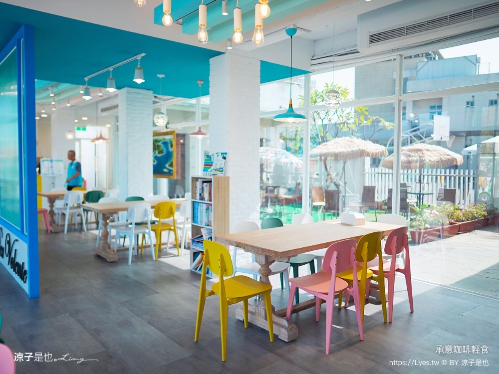 高跟鞋教堂 承意咖啡 菜單 美食推薦 嘉義布袋景點 布袋海景公園 嘉義水上教堂 情侶約會 灰姑娘的玻璃鞋