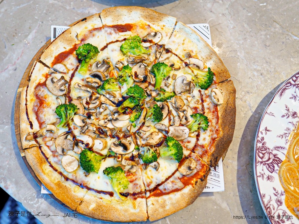 jai宅 水湳 菜單 台中美食 義大利麵 披薩 hun混 玻璃屋 餐廳 北屯景觀餐廳