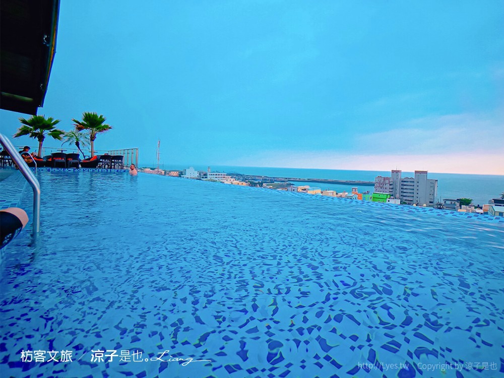 枋客文旅 屏東住宿推薦 早餐 無邊際泳池 星空酒吧 枋寮車站飯店 房型 優惠