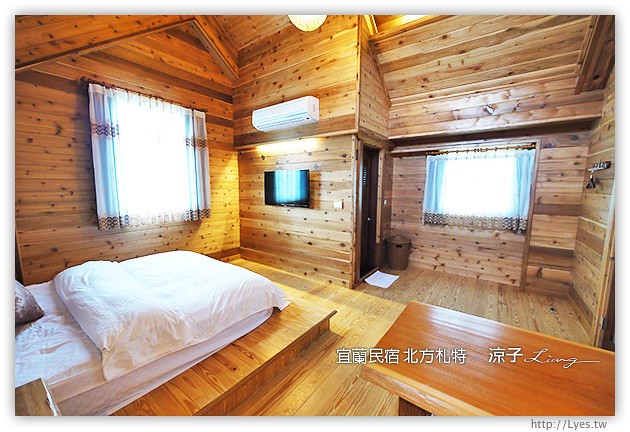 宜蘭民宿-北方札特(古堡館房間篇)-充滿木頭香氣的宜蘭城堡民宿